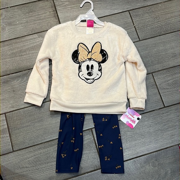 Disney mini outfit size 4 NWT - Picture 1 of 4